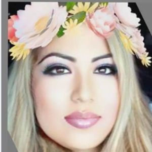 Meet your Posher, Anaid